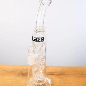 Blaze Glasbong gelocht mit Schlitzdiffusor