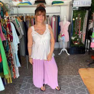 Plissee Hose – Beere